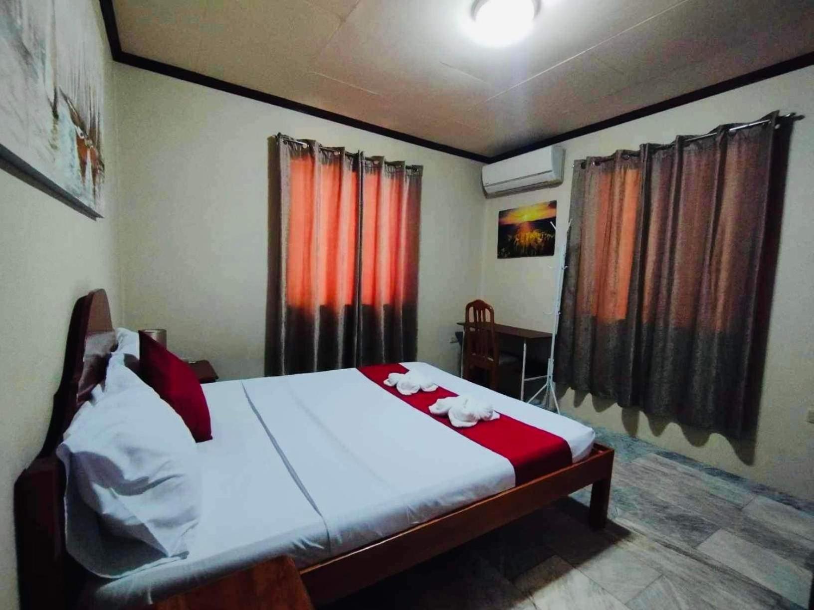 Dreamcatcher Hostel โมอัลโบอัล ภายนอก รูปภาพ